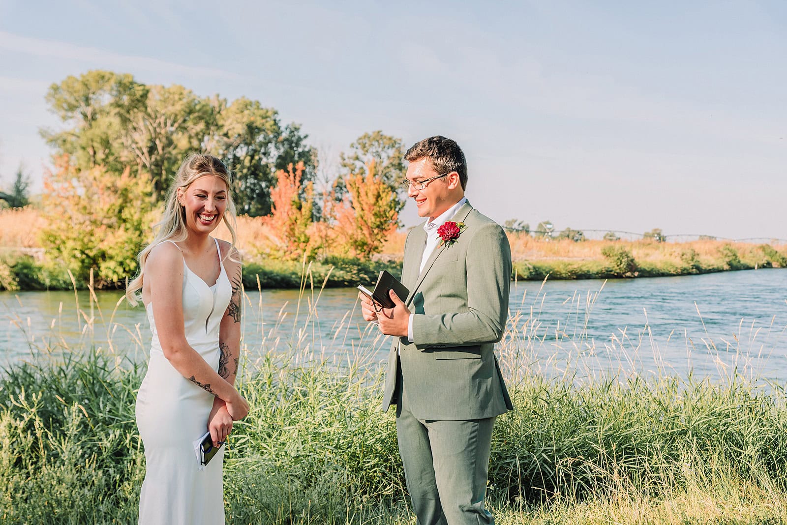 Idaho Wedding Photographer Snake River Meadows Wedding Wedding Venues in Idaho Wedding Photographers in Idaho Rexburg Idaho Photographer Idaho Falls Wedding Photographer Wedding Venues in East Idaho Outdoor Wedding Venue Indoor Wedding Venue Autumn wedding in Idaho