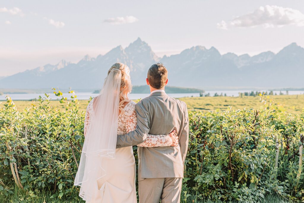 Jackson Lake Lodge wedding with Mount Moran view July wedding at Jackson Lake Lodge Wyoming Wyoming destination wedding in the Tetons outdoor wedding ceremony in Grand Teton National Park