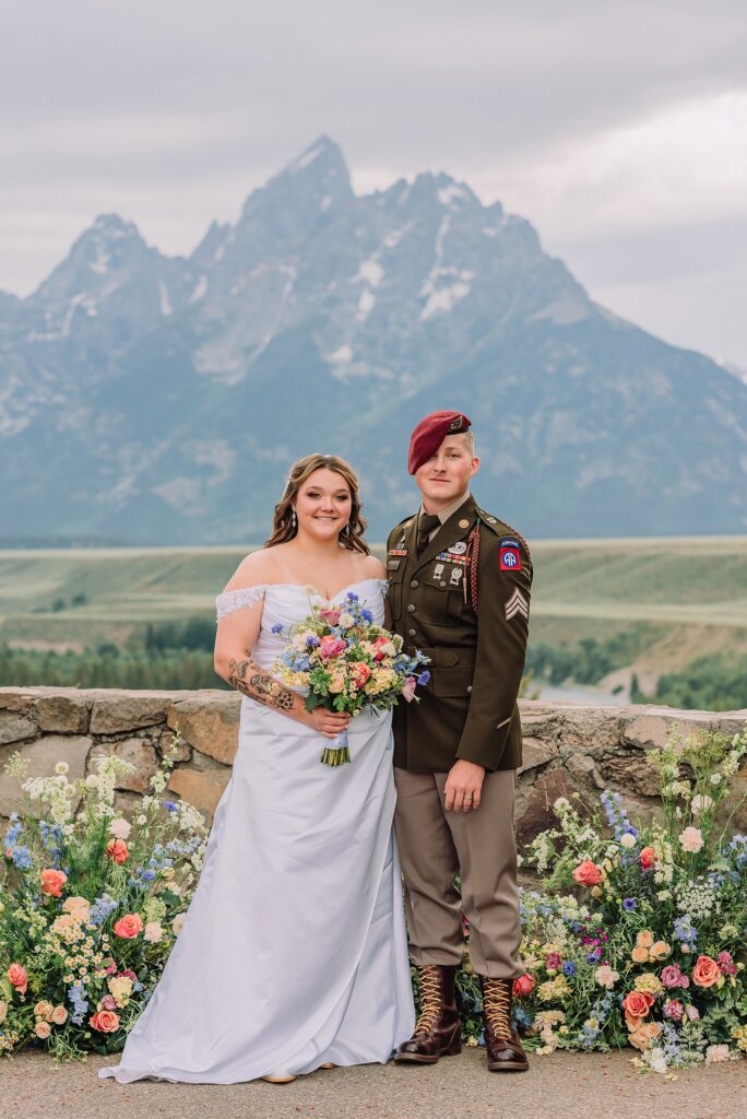jackson hole wedding photographers wedding ceremony tips eloping in jackson hole wyoming non traditional wedding ideas wyoming elopement photographer snake river overlook