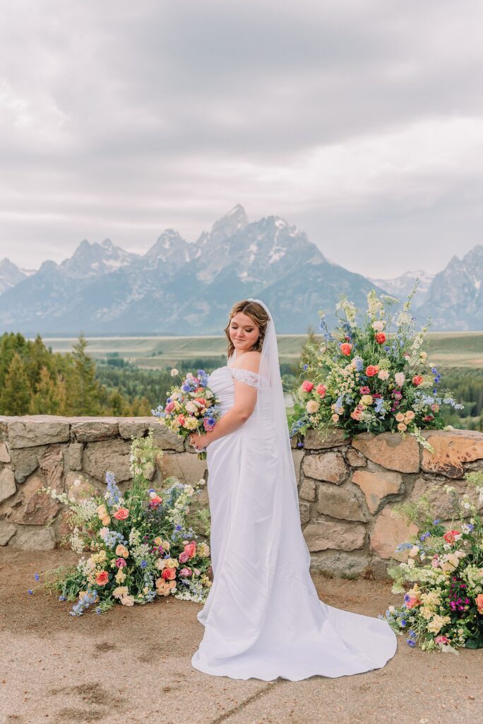 grand tetons elopement photographer eloping in jackson hole wyoming small wedding jackson hole summer wedding in grand teton national park snake river overlook wedding ceremony