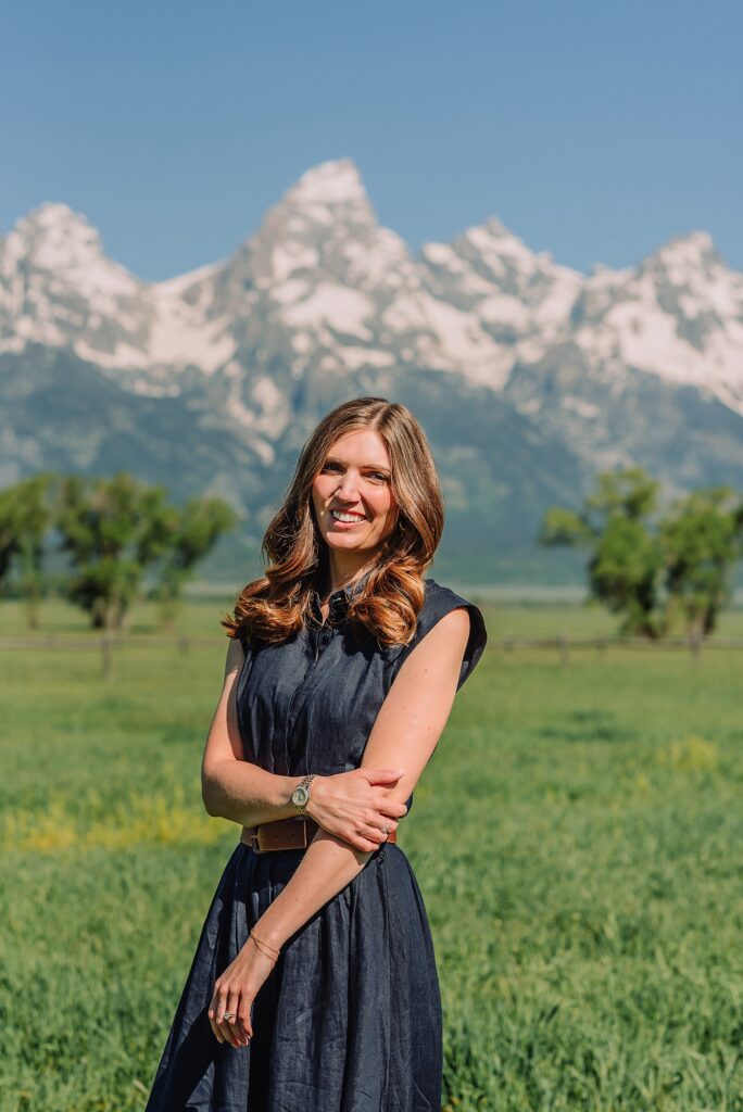 Jackson Hole mountain family photography session coordinated family outfits for mountain photos summer family photography Grand Teton National Park Grand Teton Family Photographer