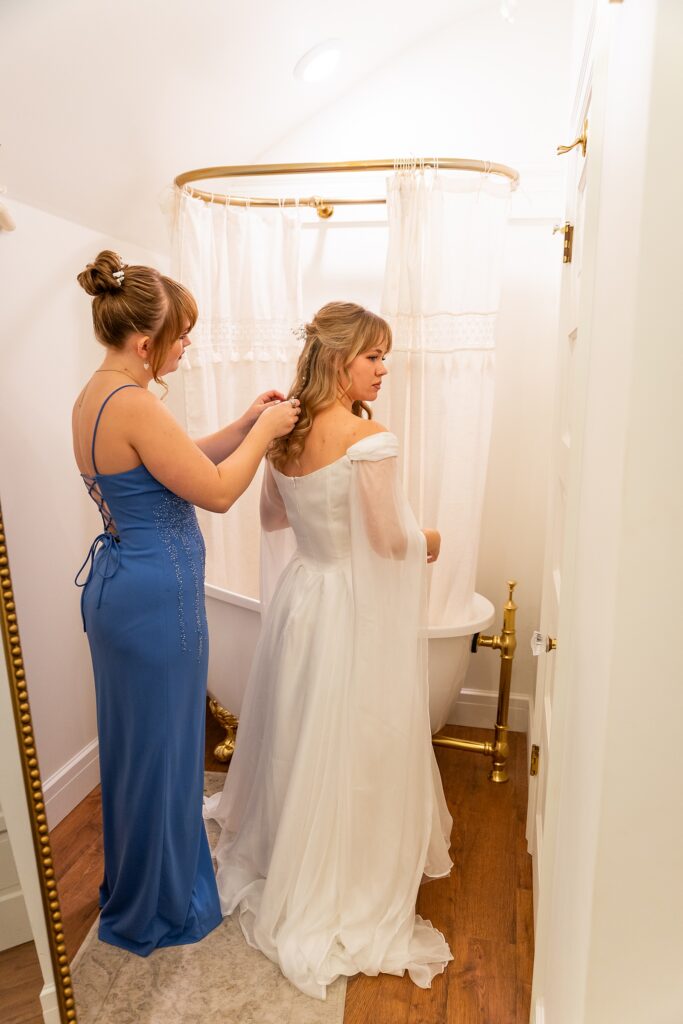 getting ready photos Greystone Monroe wedding venue photography rustic wedding venue photography Monroe Utah Monroe Utah wedding venue reception Utah Wedding Photography Utah Wedding Venue Photography bridal prep photography at wedding venue