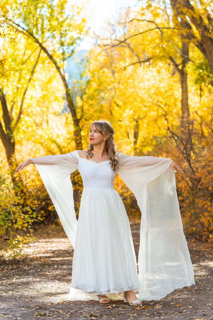 vintage wedding dress fall photography Utah autumn wedding couple portraits Utah fall foliage wedding couple portraits Southern Utah Wedding Photographer Fall Wedding Photography Utah Salt Lake Wedding Photographer
