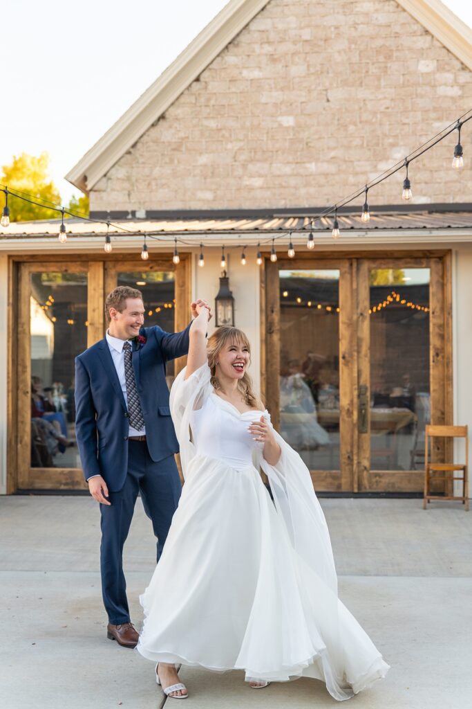 Utah fall wedding photographer Monroe Monroe Utah wedding reception photography Southern Utah Wedding Photographer Utah Wedding Photography dancing at wedding reception